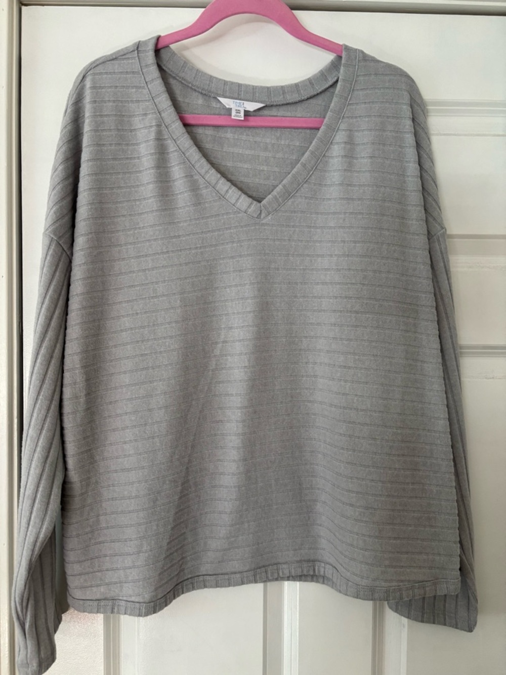 Time and Tru Gray Ribbed V-Neck Top